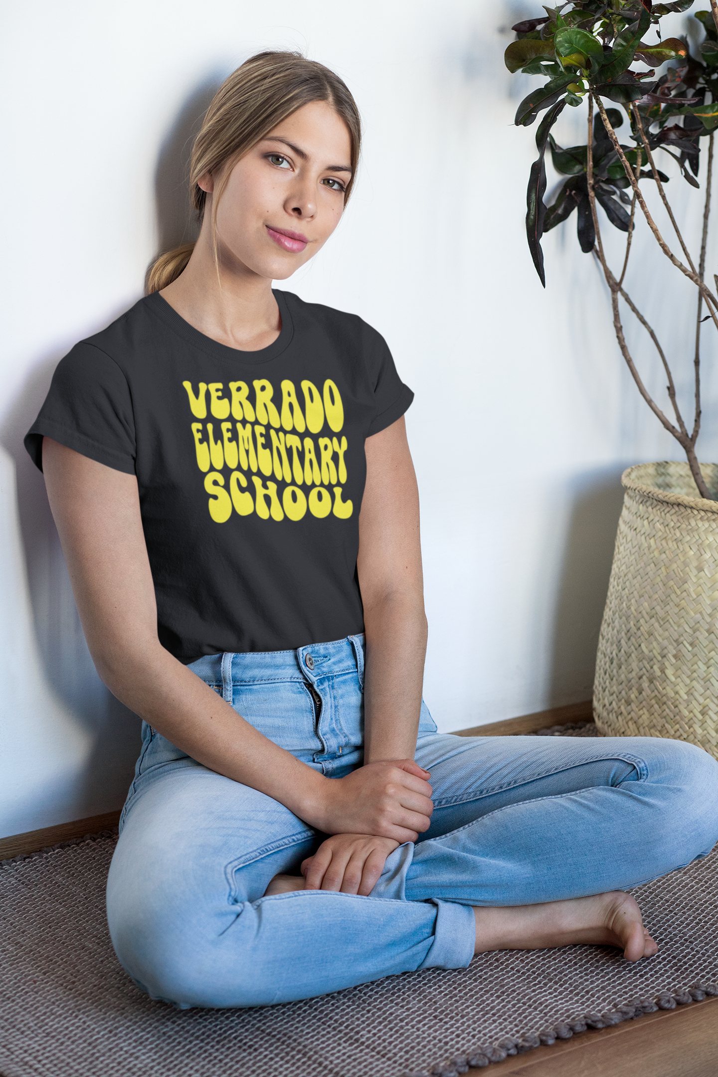 Groovy (70s) - Adult Women's T-shirt